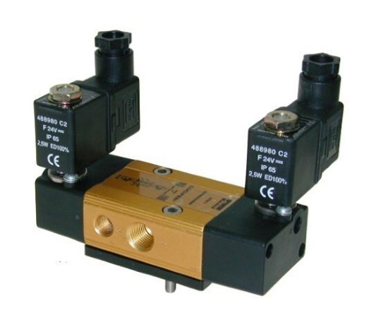 Picture of N Series Heavy Duty Spool valve for critical Process control applications - 347N12