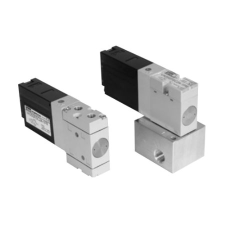 Picture for category Miniature size 4-port, 2-position direct-acting solenoid valve, VA05 series