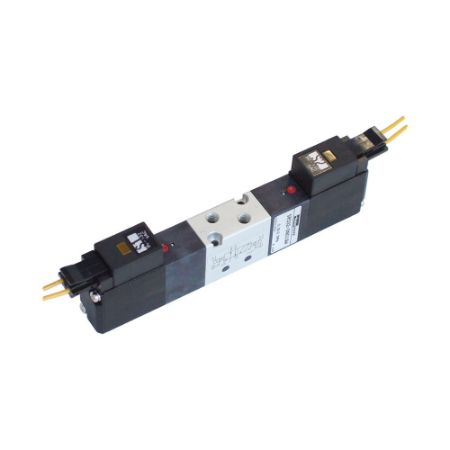 Picture for category Small-size Solenoid Valve Model:SR532